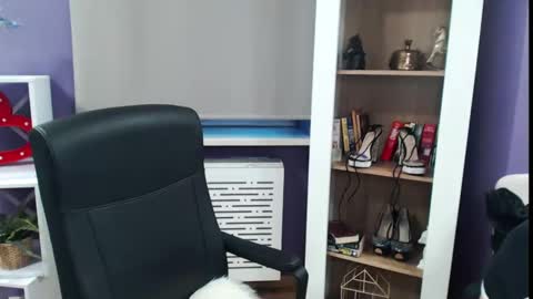 Z O E Y online show from 12-06-24, 07:21