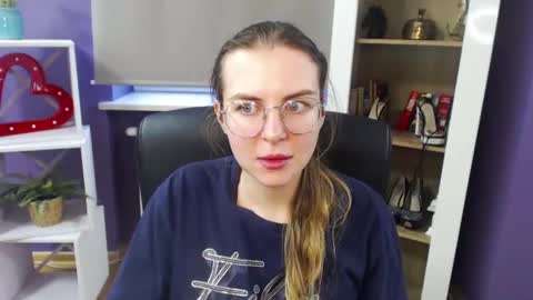 Z O E Y online show from 01-03-25, 09:15