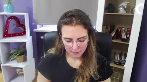 Z O E Y online show from 02-17-25, 10:07