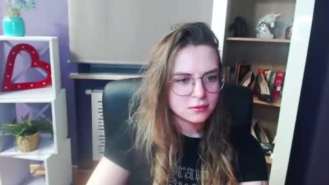 Z O E Y online show from 02-20-25, 05:44