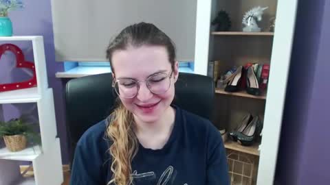 Z O E Y online show from 02-26-25, 08:37