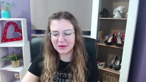 Z O E Y online show from 03-03-25, 05:31