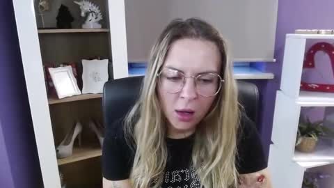 Z O E Y online show from 10-03-25, 05:15