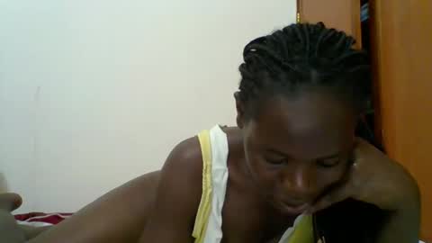 Snapshot of blacksexygal chatting on 10-16-25, 03:24 SARAH online show from 10-16-25, 03:24