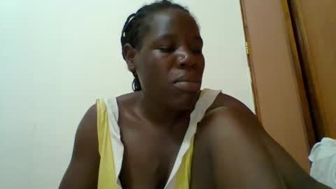 Snapshot of blacksexygal chatting on 10-17-25, 05:54 SARAH online show from 10-17-25, 05:54