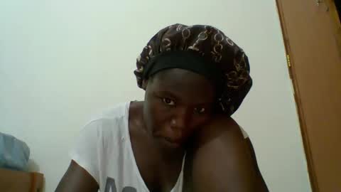 Snapshot of blacksexygal chatting on 11-01-25, 07:43 SARAH online show from 11-01-25, 07:43