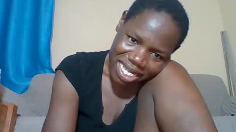 Snapshot of blacksexygal chatting on 05-28-26, 09:01 SARAH online show from 05-28-26, 09:01