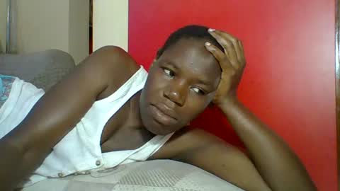 Snapshot of blacksexygal chatting on 06-29-26, 10:15 SARAH online show from 06-29-26, 10:15