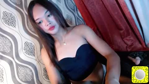 Snapshot of blacky_luna chatting on 12-25-24, 09:34 sweetyluna online show from 12-25-24, 09:34