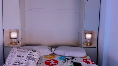 Snapshot of blackywhiite chatting on 10-31-25, 04:57 GRACE online show from 10-31-25, 04:57