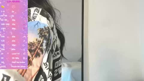 Snapshot of blackywhiite chatting on 11-04-25, 12:15 GRACE online show from 11-04-25, 12:15