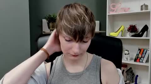 Blair online show from 10-21-25, 06:14