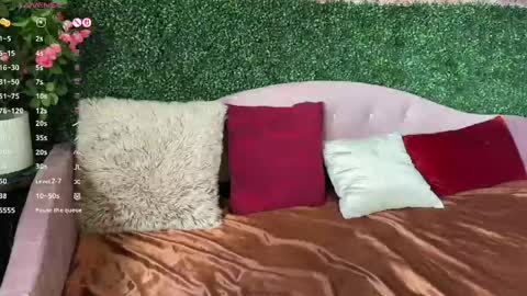Blair Darling online show from 05-12-26, 06:27