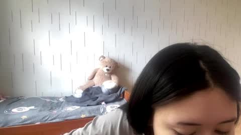 Snapshot of blairstassen chatting on 04-27-26, 06:44 Mila online show from 04-27-26, 06:44