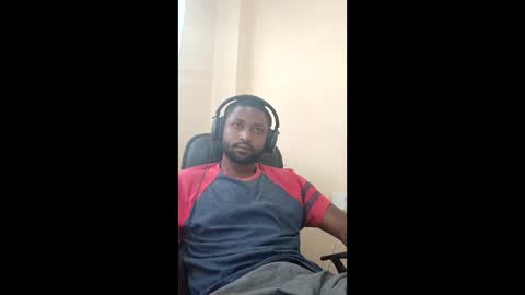 Snapshot of blakchiise chatting on 05-13-26, 06:00 blakchiise online show from 05-13-26, 06:00