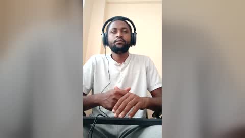 Snapshot of blakchiise chatting on 05-27-26, 05:59 blakchiise online show from 05-27-26, 05:59