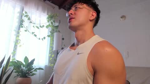 Snapshot of blake_levi chatting on 03-26-26, 05:18 Blake Levi Independent Model online show from 03-26-26, 05:18