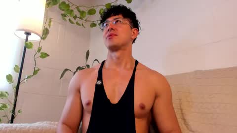 Blake Levi  Independent Model online show from 05-08-26, 04:45