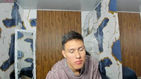 Snapshot of blake_tay chatting on 04-11-26, 06:07 blake_tay online show from 04-11-26, 06:07