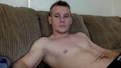 Snapshot of blakeandskylar chatting on 03-18-26, 09:29 BlakeAndSkylar online show from 03-18-26, 09:29