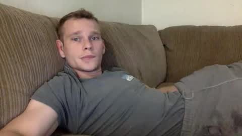 Snapshot of blakeandskylar chatting on 03-26-26, 08:14 BlakeAndSkylar online show from 03-26-26, 08:14