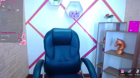 blakelovee online show from 10-31-25, 07:04