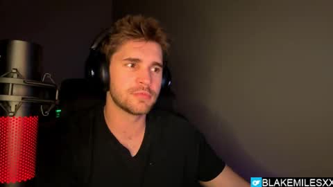 Snapshot of blakemiles2 chatting on 04-21-26, 03:46 Blake Miles online show from 04-21-26, 03:46