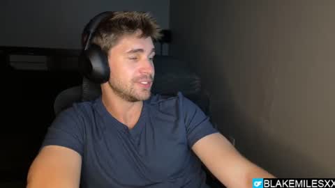 Snapshot of blakemiles2 chatting on 06-09-26, 03:51 Blake Miles online show from 06-09-26, 03:51