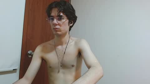 Snapshot of blakeshatter chatting on 01-03-25, 07:38 blakeshatter online show from 01-03-25, 07:38