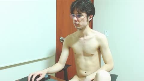 Snapshot of blakeshatter chatting on 02-19-25, 01:18 blakeshatter online show from 02-19-25, 01:18