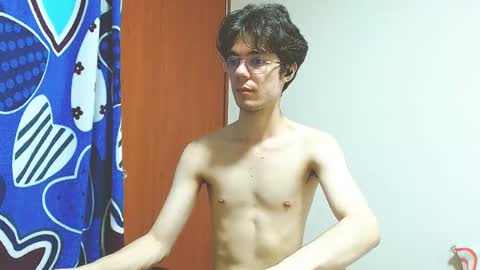 Snapshot of blakeshatter chatting on 03-07-25, 07:49 blakeshatter online show from 03-07-25, 07:49