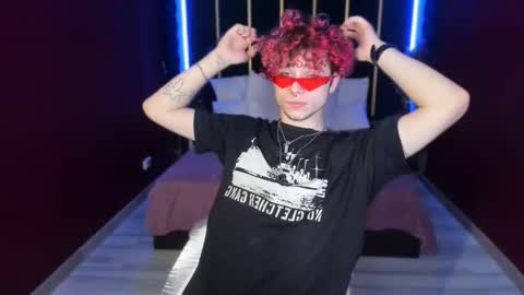 Blaiz online show from 12-21-25, 08:38