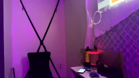 Snapshot of blanchard2 chatting on 02-03-25, 02:13 blanchard2 online show from 02-03-25, 02:13