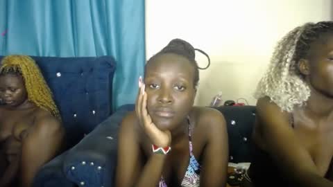 Snapshot of blaq_cherry chatting on 04-05-26, 03:26 cherry online show from 04-05-26, 03:26