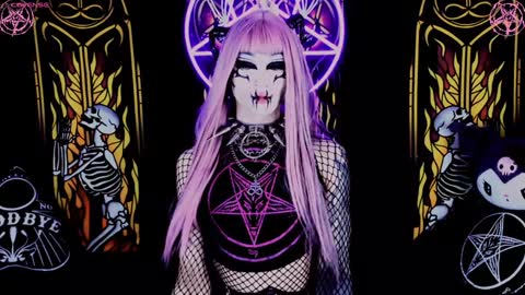 Snapshot of blasphemiangxrl chatting on 12-10-24, 07:00 online show from 12-10-24, 07:00