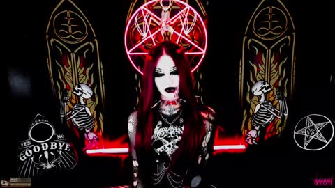 Snapshot of blasphemiangxrl chatting on 12-21-24, 12:49 online show from 12-21-24, 12:49