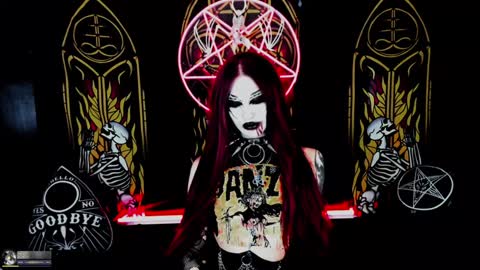 Snapshot of blasphemiangxrl chatting on 12-21-24, 07:38 online show from 12-21-24, 07:38