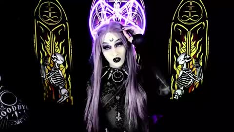 Snapshot of blasphemiangxrl chatting on 02-20-25, 12:52 online show from 02-20-25, 12:52