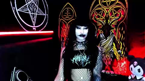 Snapshot of blasphemiangxrl chatting on 09-28-25, 11:21 online show from 09-28-25, 11:21