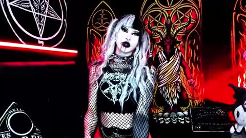 Snapshot of blasphemiangxrl chatting on 09-30-25, 10:42 online show from 09-30-25, 10:42