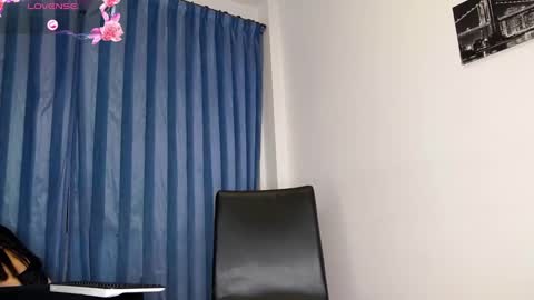Snapshot of blazeamanda chatting on 02-11-25, 04:13 Goddess Blaze online show from 02-11-25, 04:13