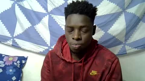 Snapshot of blesse_mixed chatting on 10-25-25, 10:45 Black brown online show from 10-25-25, 10:45