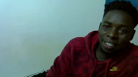 Snapshot of blesse_mixed chatting on 10-29-25, 09:11 Black brown online show from 10-29-25, 09:11