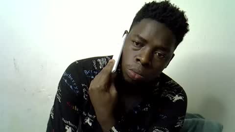 Snapshot of blesse_mixed chatting on 10-30-25, 08:38 Black brown online show from 10-30-25, 08:38