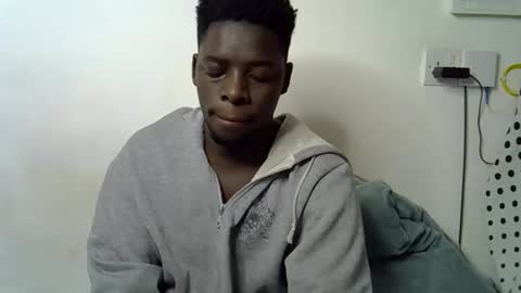 Snapshot of blesse_mixed chatting on 11-03-25, 03:19 Black brown online show from 11-03-25, 03:19