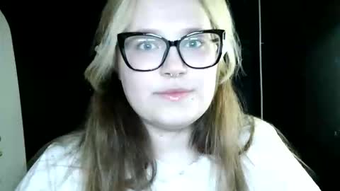 blesskitty_ online show from 09-16-25, 01:12