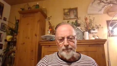 Snapshot of blindsurfer780299 chatting on 05-04-26, 07:10 blindsurfer780299 online show from 05-04-26, 07:10