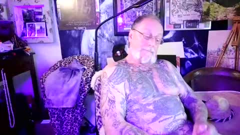 blindsurfer780299 online show from 07-17-26, 08:43