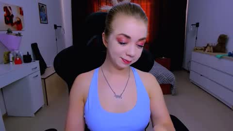 Nicole online show from 10-07-25, 08:11