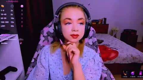 Nicole online show from 11-27-25, 04:47